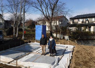 【郡山市富久山・ドミノＹ邸 】 工事が始まり、現場で記念撮影