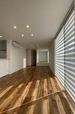 「郡山市西田町・シンプルノートＳ邸」　調光スクリーン