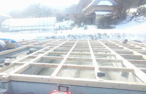 「田村市大越町・シンプルノートＴ邸」　足元を強く！　暖かく！