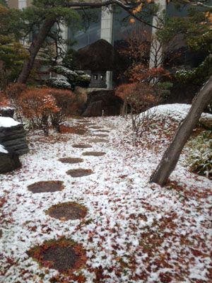 今年度初！天童の街に雪が積もりました♪