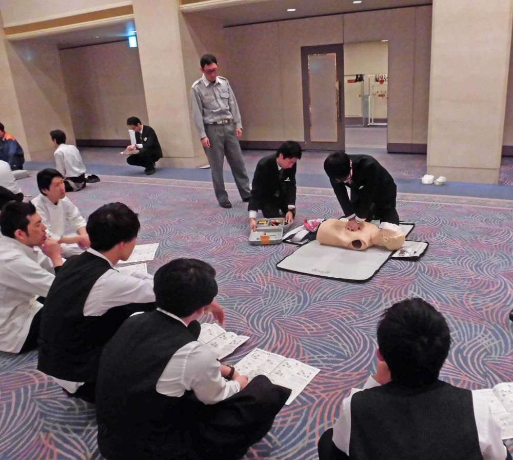 定期的に救急手当講習を行っています
