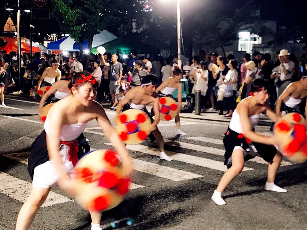 汗だくで夢中で踊った「花笠おどりパレード」