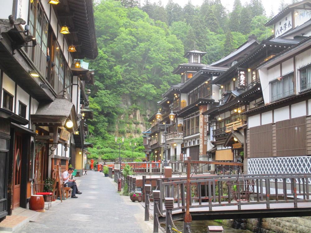 【貸切タクシーで銀山温泉へ！】天童ホテルに泊まって楽々観光できるプラン（期間限定 ～4月30日まで）