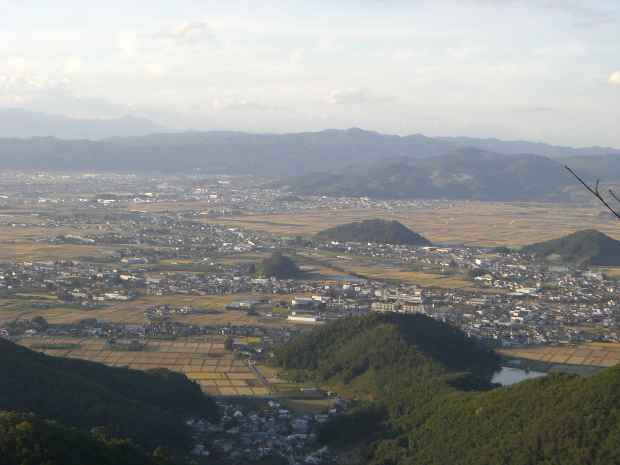 ◆文殊山より稲刈り後の全景。　　絶景　　＠＠＠