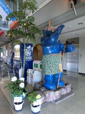 ◆青鬼の前の牡丹　　＠＠＠