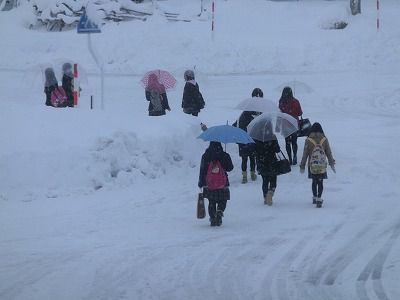 ◆通学も寒さを乗り越え　　　＠＠＠