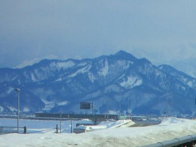 ◆文殊山がかすんでいます。　　　　＠＠＠