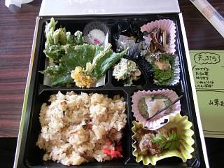 ◆古道ハイクの昼食　　　＠＠＠