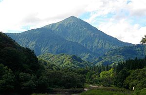 ◆明日から祝瓶山登山道草刈りに行きます。　　@@@