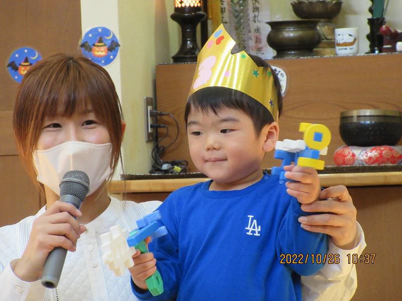 10月生まれの誕生会  その2