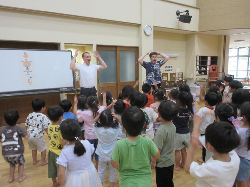 英語で遊ぼう　トリートさんとのお別れ