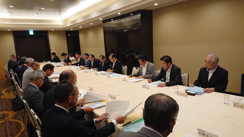 山形県議会議員顧問団発足式
