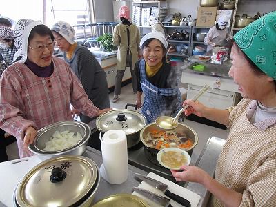 豊田地区【ふれあいの広場】を開催しました。