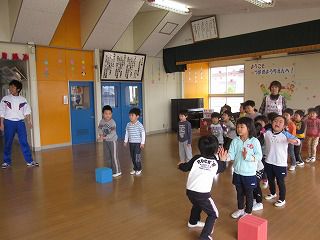 4月18日 体育教室・英語であそぼう