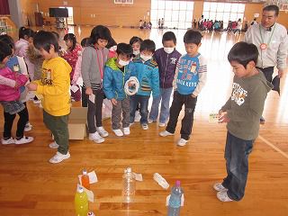 ２月８日　年長さんとなかよし会、