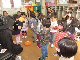 １０月３０日　子育てキャンパス「すまいる」