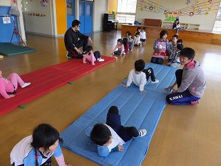 ４月１５日　体育教室・英語で遊ぼうがはじまりました