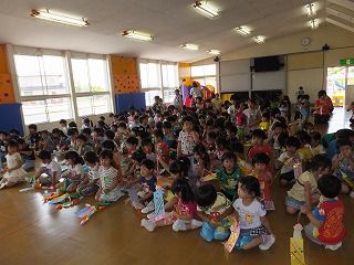 ６月１５日　七夕飾りつけ　子育てキャンパス「すまいる」