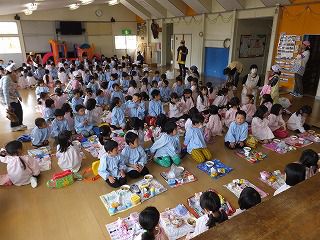 １０月８日　いも煮会食 