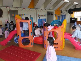 ４月１３日　みんな元気に登園・給食おいしいな～！ 