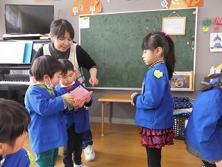 ３月４日　きらきらプレゼント交換会