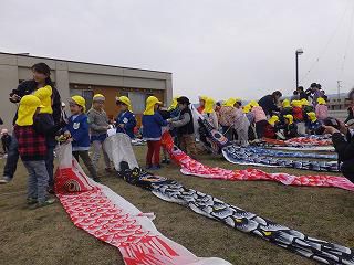 4月２１日　こいのぼり掲揚