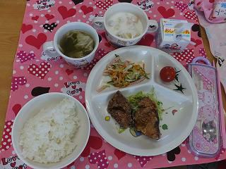 ６月９日　給食参観日（年長組）