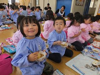 １０月１０日　芋煮会食