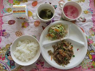 ６月８日　給食参観日（年長組）