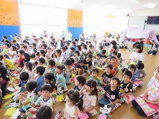 ６月２０日　七夕飾りつけ　子育てキャンパス「すまいる」