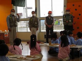 10月５日　ぶどう組の「自然遊び」