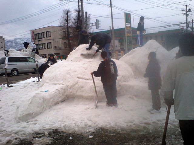 雪灯り回廊で