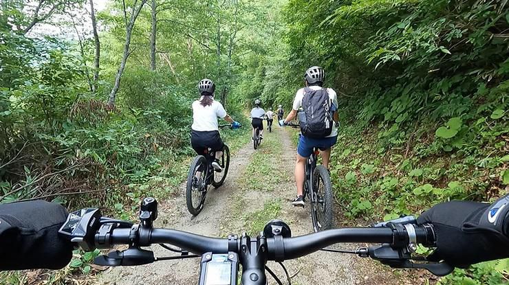 天元台高原「2025夏山大冒険eMTB＆ガイド付きトレッキング」
