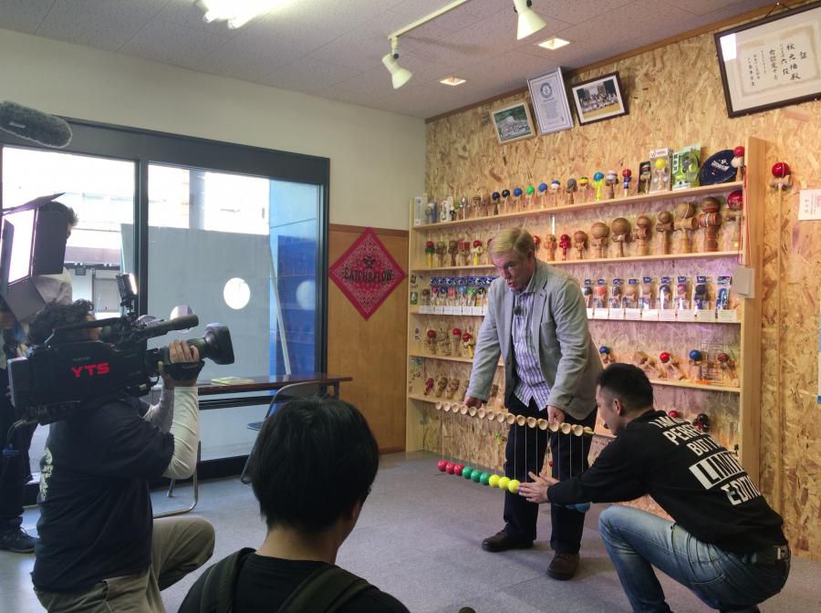 けん玉広場SPIKEにダニエル・カールさんが来ましたよ～