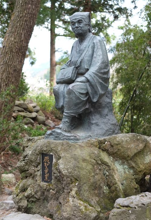 山寺《松尾芭蕉像》俳聖と呼ばれた詩人