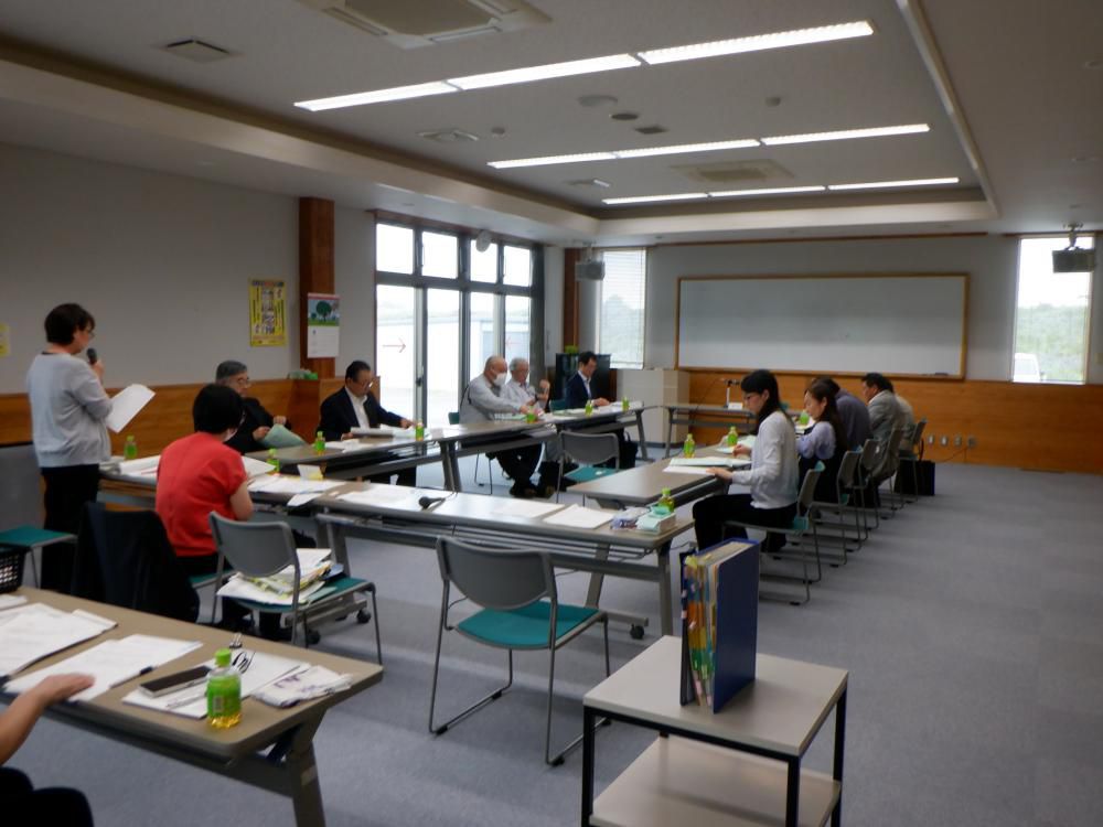  第１８５回理事会を開催しました。