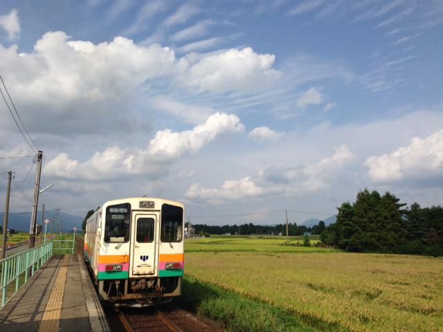 遠ざかっていく長井線…