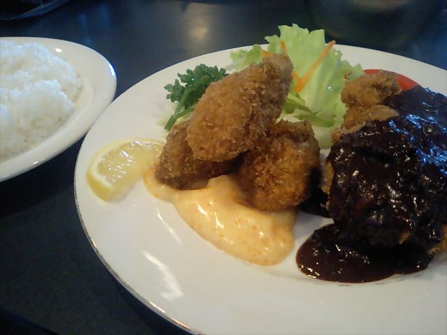 牡蠣フライとチキンカツ