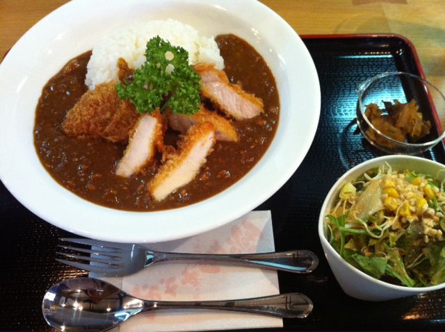 おかめ食堂のランチ